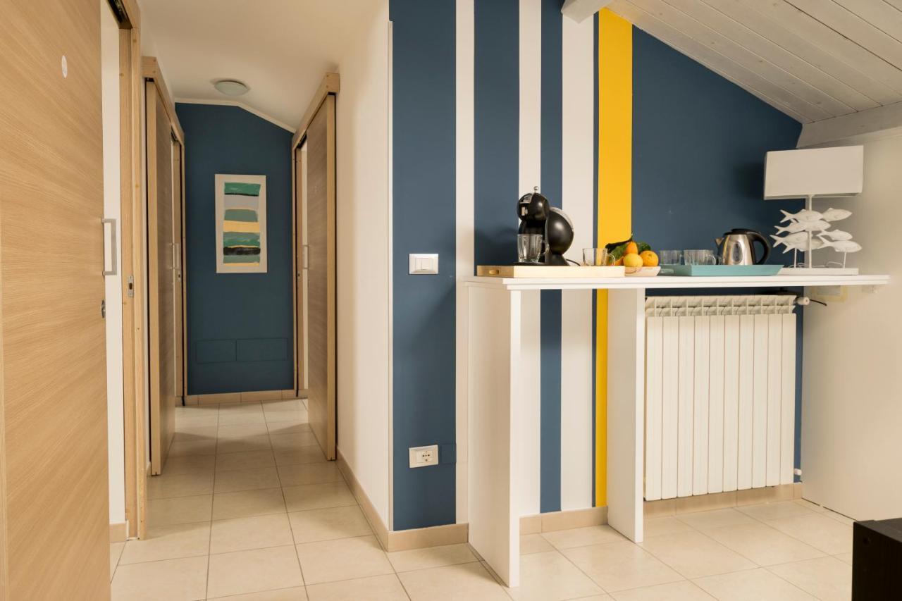 Civico 64 Bed & Breakfast In Mansarda Палми Екстериор снимка