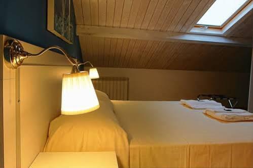 Civico 64 Bed & Breakfast In Mansarda Палми Екстериор снимка